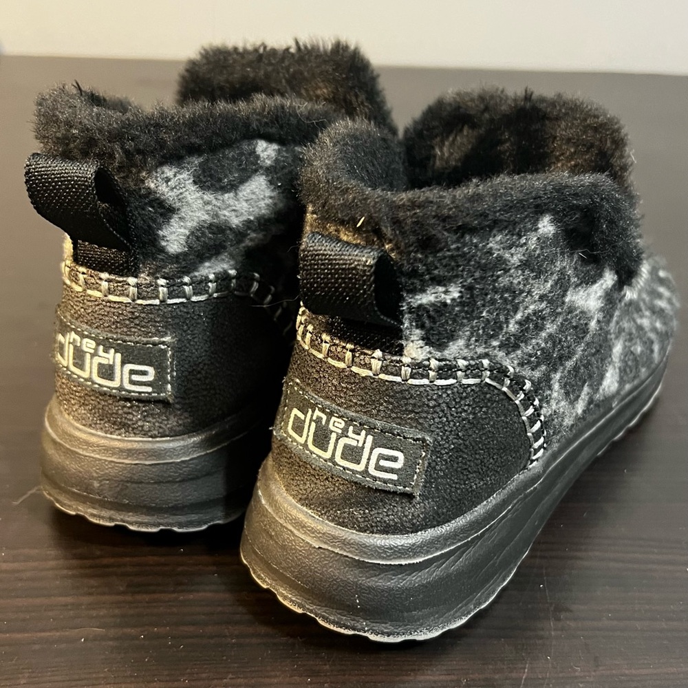 Hey Dude Denny Ankle Boot
Fur lined